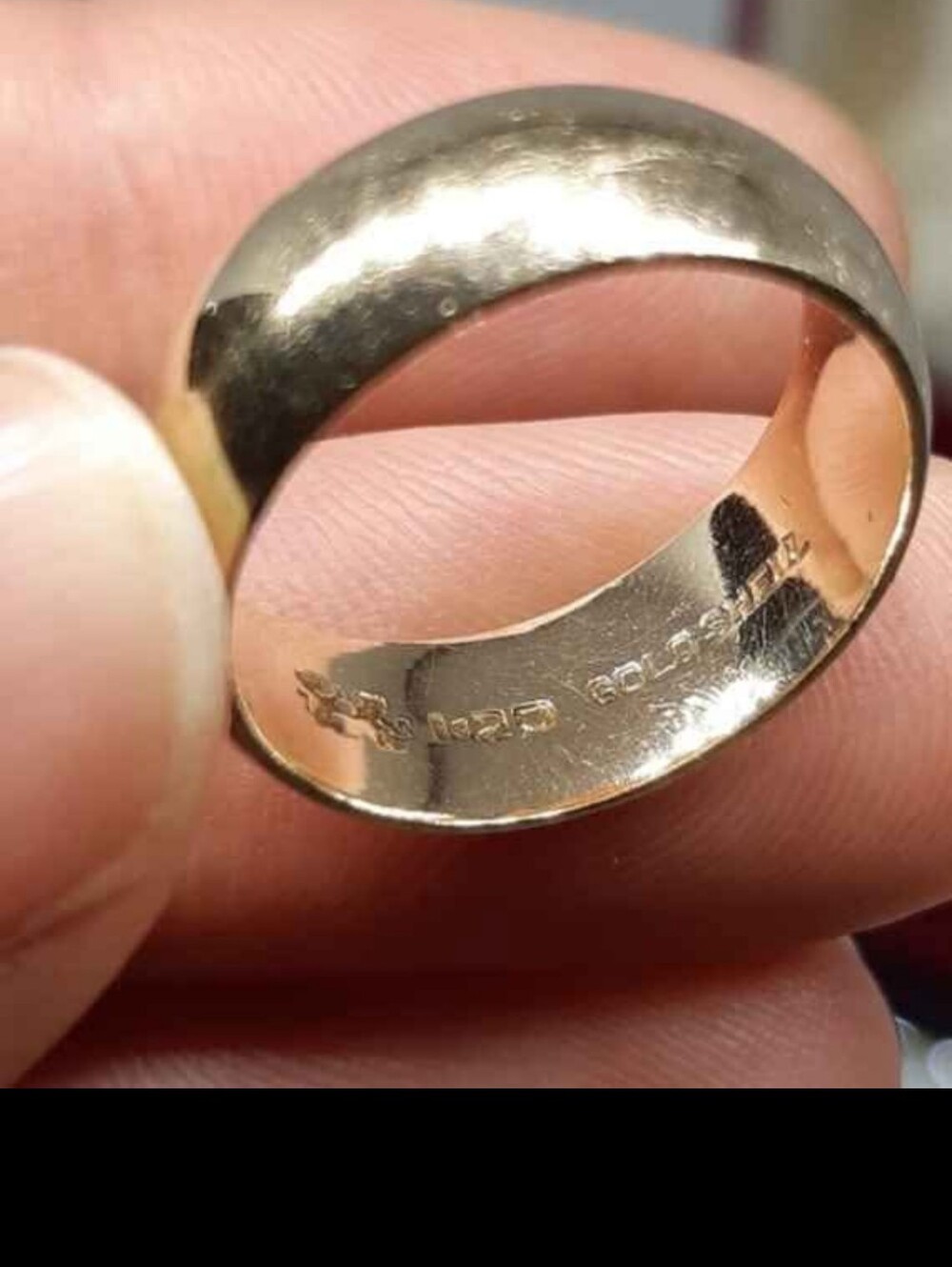 Classic Gold Dome Band Ring